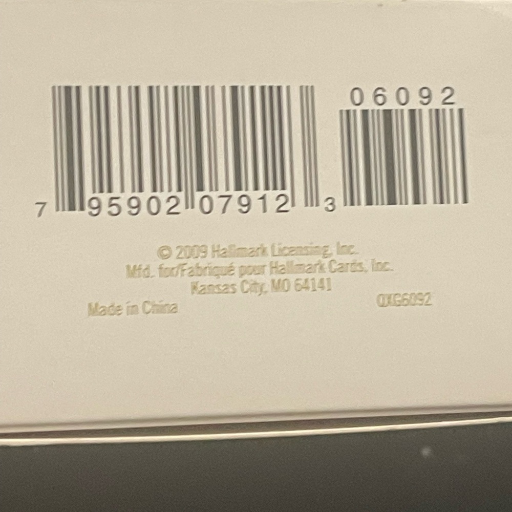 Hallmark 2009’New Home Ornament in Original Box - Picture 9 of 9